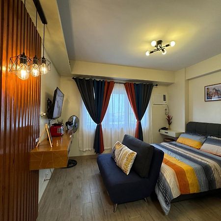 Condo Home With Fast Wifi In Bacolod City Buitenkant foto