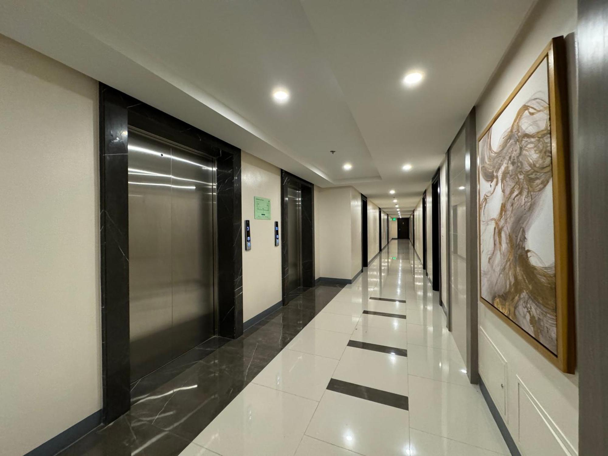 Condo Home With Fast Wifi In Bacolod City Buitenkant foto