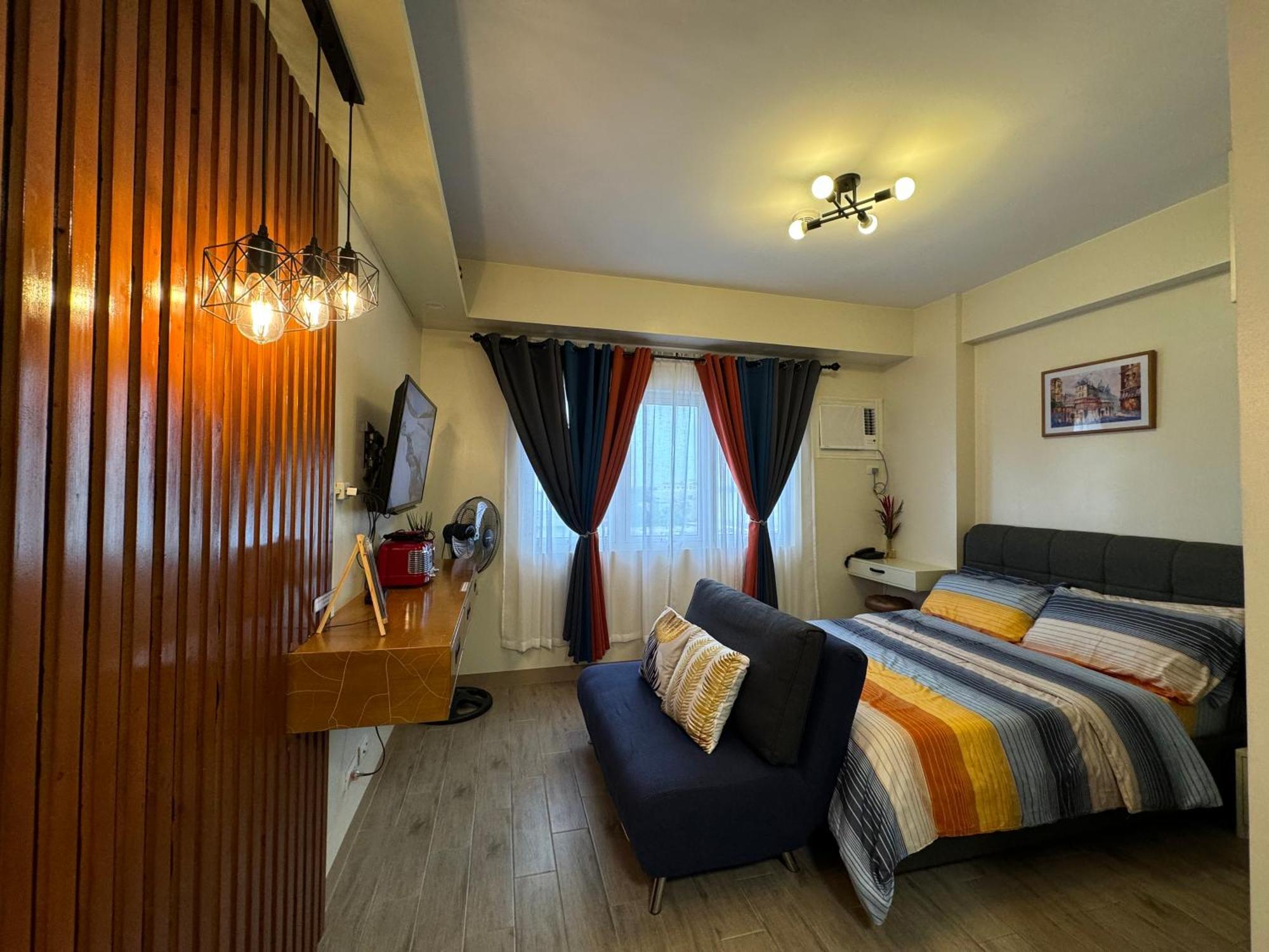 Condo Home With Fast Wifi In Bacolod City Buitenkant foto