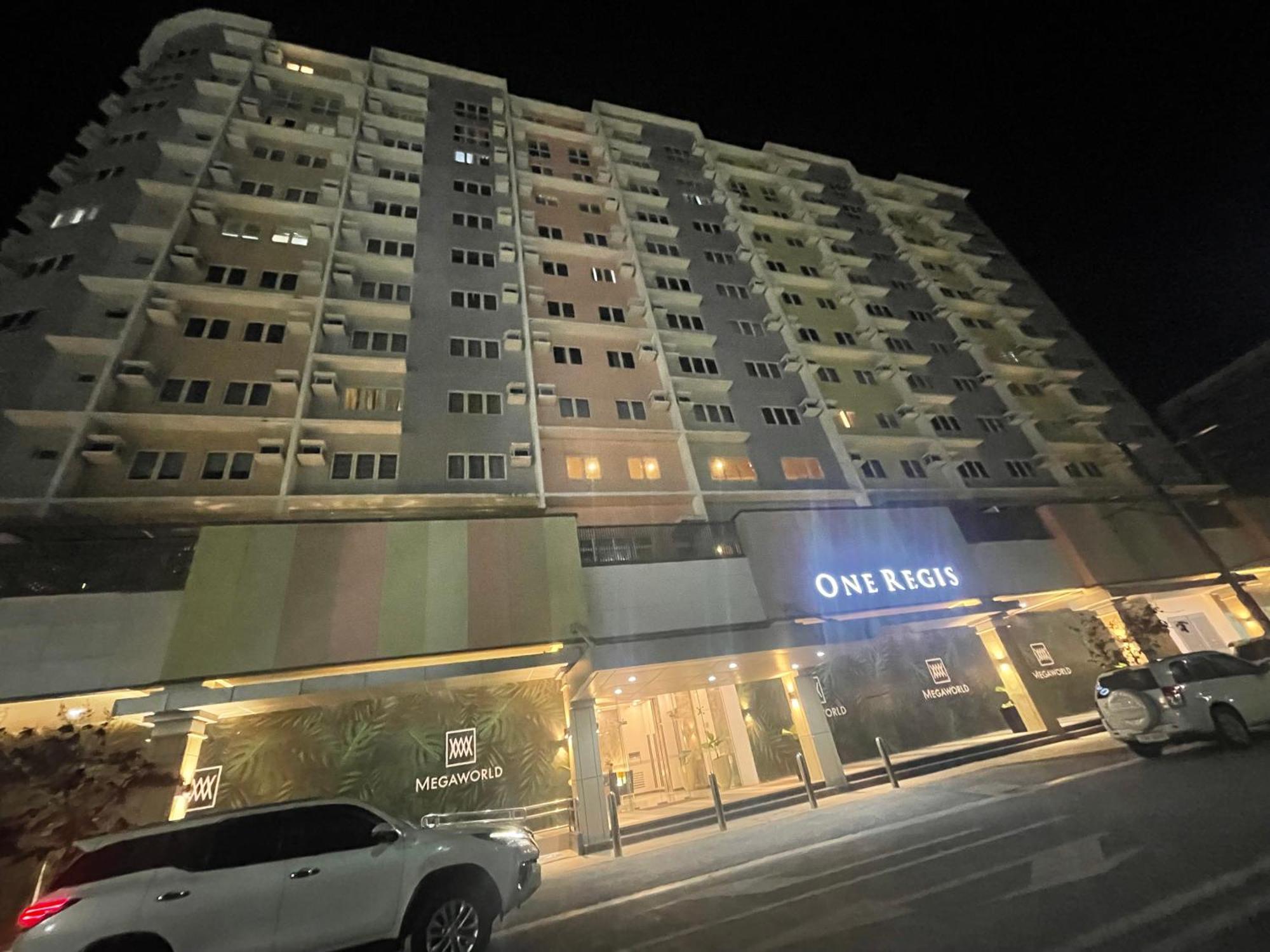 Condo Home With Fast Wifi In Bacolod City Buitenkant foto
