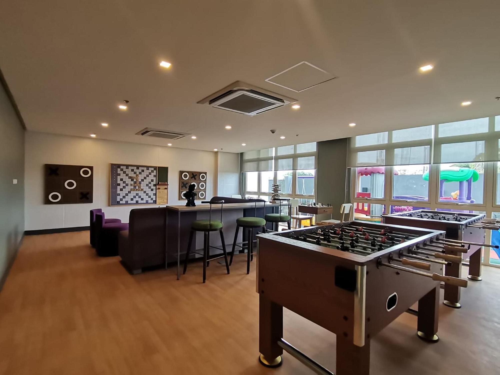 Condo Home With Fast Wifi In Bacolod City Buitenkant foto